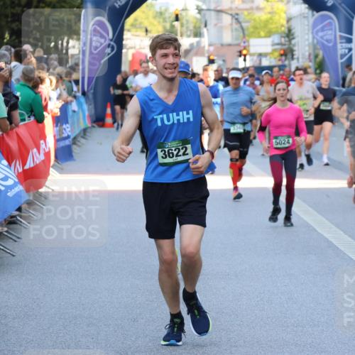 07.09.2025 - BARMER Alsterlauf Strokosch-Dieckow http://msf.ph/oto/8721948 07.09.2025 09:56:05 Ziel 2003, 2022, 2320, 2437, 2452, 2512, 2530, 3080, 3251, 3696, 3752, 3963, 4121, 4236, 4237, 4479, 4507, 4508, 4750, 4776, 5081, 5304, 5308, 5342, 5349, 5481, 5529, 5739, 5805, 5925, 6089, 6187, 6223, 8007, 8148 meine-sportfotos.de