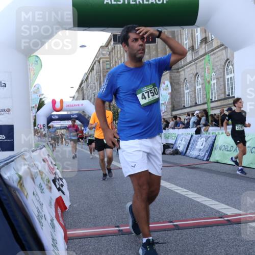 07.09.2025 - BARMER Alsterlauf Strokosch-Dieckow http://msf.ph/oto/8721977 07.09.2025 09:57:05 Ziel 2763, 2797, 2908, 3371, 3656, 3970, 4105, 4235, 4750, 5562, 5637, 5791, 5895, 5977, 6138, 6206, 6269, 6274, 8014, 8210, 8366, 8427 meine-sportfotos.de