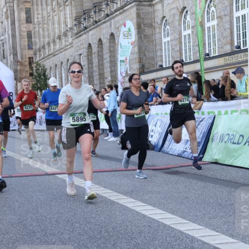 07.09.2025 - BARMER Alsterlauf Strokosch-Dieckow http://msf.ph/oto/8721984 07.09.2025 09:57:08 Ziel 2507, 2750, 2797, 2908, 3656, 4105, 4235, 5562, 5688, 5895, 5977, 6138, 6206, 6269, 6274, 8014, 8366, 8427 meine-sportfotos.de