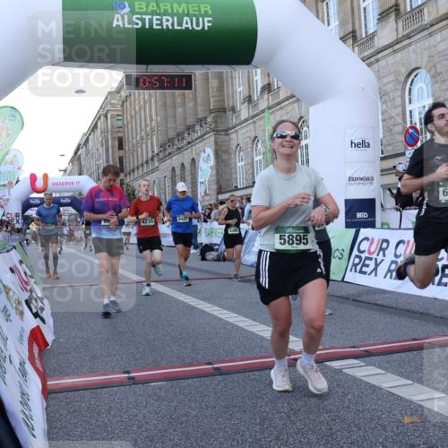07.09.2025 - BARMER Alsterlauf Strokosch-Dieckow http://msf.ph/oto/8721990 07.09.2025 09:57:09 Ziel 2507, 2750, 2752, 2797, 2908, 4105, 4235, 5504, 5562, 5688, 5895, 5977, 6138, 6206, 6269, 6274, 8014, 8366, 8427 meine-sportfotos.de