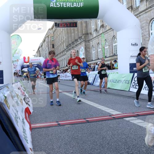 07.09.2025 - BARMER Alsterlauf Strokosch-Dieckow http://msf.ph/oto/8721992 07.09.2025 09:57:10 Ziel 2507, 2750, 2752, 2797, 2908, 4105, 4235, 5504, 5562, 5688, 5895, 5977, 6206, 6269, 6274, 8014, 8366, 8427 meine-sportfotos.de