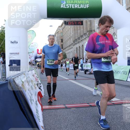 07.09.2025 - BARMER Alsterlauf Strokosch-Dieckow http://msf.ph/oto/8722004 07.09.2025 09:57:13 Ziel 2507, 2582, 2750, 2752, 3456, 3615, 3802, 4105, 4235, 5115, 5135, 5160, 5504, 5562, 5688, 5750, 5977, 6274, 8014, 8366, 8427 meine-sportfotos.de