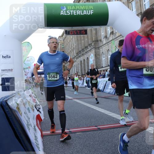 07.09.2025 - BARMER Alsterlauf Strokosch-Dieckow http://msf.ph/oto/8722005 07.09.2025 09:57:13 Ziel 2507, 2582, 2750, 2752, 3456, 3615, 3802, 4105, 4235, 5115, 5135, 5160, 5504, 5562, 5688, 5750, 5977, 6274, 8014, 8366, 8427 meine-sportfotos.de