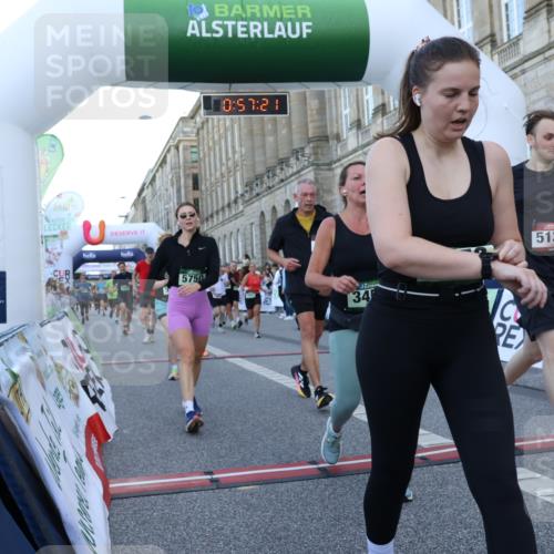 07.09.2025 - BARMER Alsterlauf Strokosch-Dieckow http://msf.ph/oto/8722022 07.09.2025 09:57:20 Ziel 2406, 2582, 2752, 2903, 2998, 3191, 3456, 3552, 3568, 3615, 3802, 3988, 4407, 4809, 5004, 5006, 5115, 5135, 5160, 5504, 5664, 5750, 6093, 8065, 8315, 8479 meine-sportfotos.de