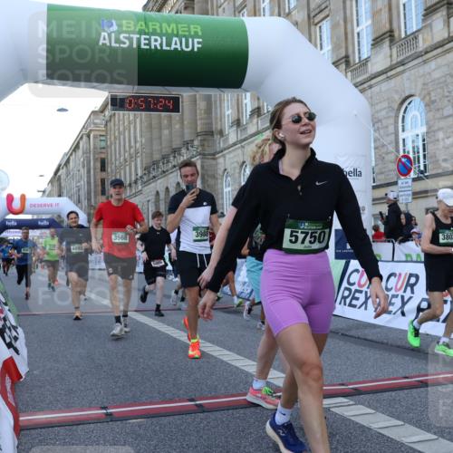 07.09.2025 - BARMER Alsterlauf Strokosch-Dieckow http://msf.ph/oto/8722028 07.09.2025 09:57:22 Ziel 2406, 2582, 2819, 2903, 2998, 3191, 3381, 3456, 3552, 3568, 3615, 3802, 3988, 4407, 4809, 4842, 4844, 5004, 5006, 5115, 5135, 5160, 5293, 5664, 5750, 5912, 5978, 6093, 8065, 8315, 8479 meine-sportfotos.de