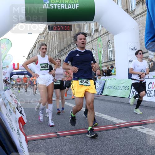 07.09.2025 - BARMER Alsterlauf Strokosch-Dieckow http://msf.ph/oto/8722050 07.09.2025 09:57:31 Ziel 2037, 2195, 2216, 2406, 2606, 2819, 2998, 3362, 3381, 4407, 4767, 4842, 4844, 5136, 5293, 5397, 5609, 5912, 5978, 6150, 6151 meine-sportfotos.de