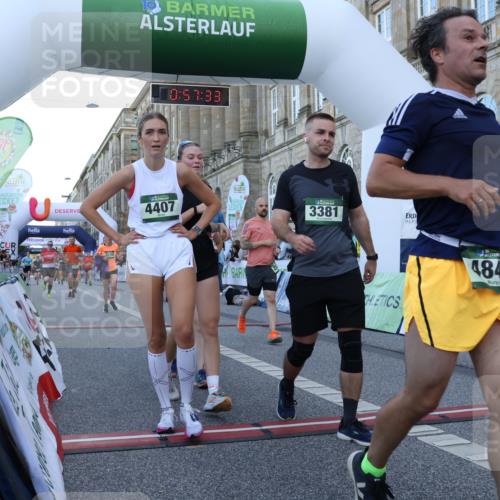 07.09.2025 - BARMER Alsterlauf Strokosch-Dieckow http://msf.ph/oto/8722052 07.09.2025 09:57:32 Ziel 2037, 2195, 2216, 2406, 2606, 2724, 2819, 3267, 3362, 3381, 4407, 4416, 4767, 4842, 4844, 5136, 5293, 5377, 5397, 5609, 5912, 5978, 6150, 6151 meine-sportfotos.de