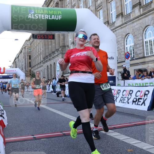 07.09.2025 - BARMER Alsterlauf Strokosch-Dieckow http://msf.ph/oto/8722062 07.09.2025 09:57:36 Ziel 2037, 2195, 2606, 2724, 3028, 3267, 3362, 3434, 3721, 4328, 4416, 5102, 5136, 5377, 5397, 5609, 6075, 6150, 6151, 8383 meine-sportfotos.de