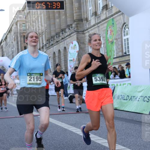 07.09.2025 - BARMER Alsterlauf Strokosch-Dieckow http://msf.ph/oto/8722065 07.09.2025 09:57:38 Ziel 2076, 2195, 2724, 3028, 3267, 3362, 3434, 3721, 4187, 4328, 4416, 4987, 5101, 5102, 5136, 5377, 5397, 5609, 6075, 6150, 6151, 8034, 8383 meine-sportfotos.de