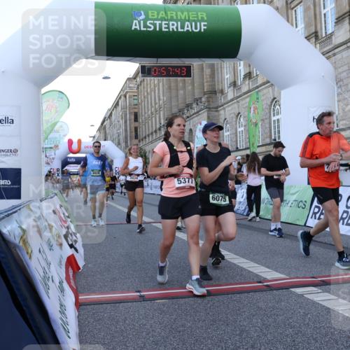 07.09.2025 - BARMER Alsterlauf Strokosch-Dieckow http://msf.ph/oto/8722074 07.09.2025 09:57:41 Ziel 2076, 2195, 2724, 3028, 3129, 3267, 3268, 3362, 3434, 3721, 4187, 4328, 4416, 4456, 4857, 4987, 5101, 5102, 5377, 5397, 5598, 5987, 6075, 8034, 8383 meine-sportfotos.de