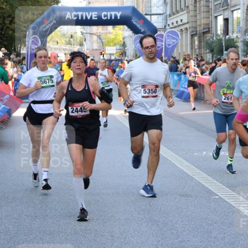 07.09.2025 - BARMER Alsterlauf Strokosch-Dieckow http://msf.ph/oto/8722077 07.09.2025 09:55:40 Ziel 2341, 2868, 3005, 3259, 3365, 3512, 3622, 3658, 3661, 3868, 4033, 4490, 4824, 5024, 5037, 5375, 5693, 5860, 6034, 6170, 6186, 6277, 8335 meine-sportfotos.de