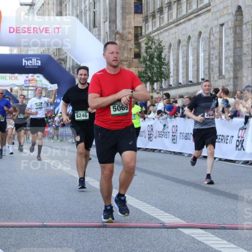 07.09.2025 - BARMER Alsterlauf Strokosch-Dieckow http://msf.ph/oto/8722086 07.09.2025 09:57:50 Ziel 2646, 3129, 3249, 3268, 3559, 3925, 4187, 4456, 4603, 4672, 4857, 4926, 4947, 4948, 5069, 5101, 5199, 5463, 5573, 5598, 5987, 6175, 6246, 8344 meine-sportfotos.de