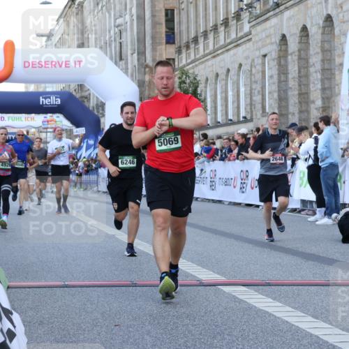 07.09.2025 - BARMER Alsterlauf Strokosch-Dieckow http://msf.ph/oto/8722088 07.09.2025 09:57:50 Ziel 2646, 3129, 3249, 3268, 3559, 3925, 4187, 4456, 4603, 4672, 4857, 4926, 4947, 4948, 5069, 5101, 5199, 5463, 5573, 5598, 5987, 6175, 6246, 8344 meine-sportfotos.de