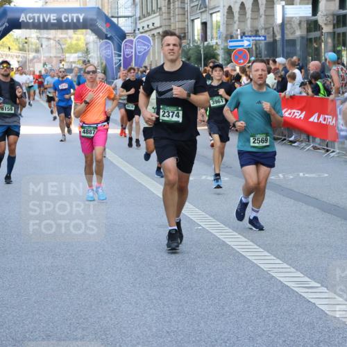 07.09.2025 - BARMER Alsterlauf Strokosch-Dieckow http://msf.ph/oto/8722117 07.09.2025 09:55:30 Ziel 2188, 2345, 2734, 3259, 3494, 3512, 3578, 3622, 3629, 3827, 3949, 4033, 4169, 4886, 4894, 5037, 5412, 5430, 5693, 5860, 6330, 8033, 8335 meine-sportfotos.de