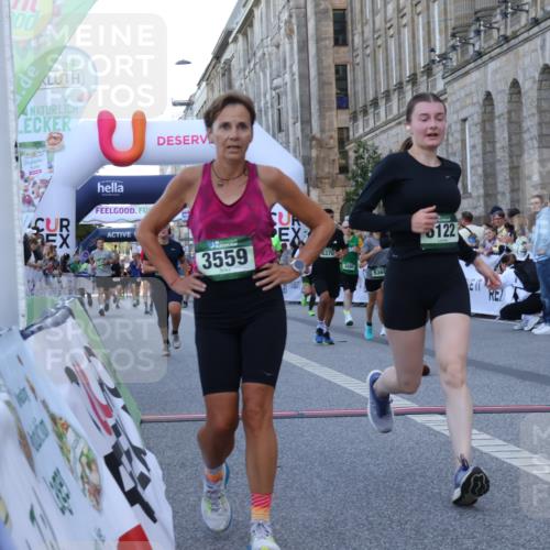 07.09.2025 - BARMER Alsterlauf Strokosch-Dieckow http://msf.ph/oto/8722121 07.09.2025 09:58:00 Ziel 2094, 2108, 2509, 3249, 3543, 3559, 3716, 3894, 3925, 4496, 4603, 4947, 4948, 5155, 5302, 5368, 5406, 5463, 5573, 5962, 6027, 6082, 6122, 6175, 8344, 8370 meine-sportfotos.de