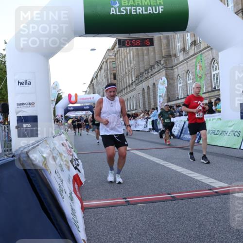 07.09.2025 - BARMER Alsterlauf Strokosch-Dieckow http://msf.ph/oto/8722163 07.09.2025 09:58:14 Ziel 2388, 2678, 2813, 2829, 2830, 3919, 3992, 4262, 4523, 4704, 5075, 5079, 5257, 5324, 5629, 5678, 5822, 5864, 6135, 8099 meine-sportfotos.de