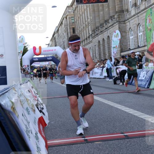 07.09.2025 - BARMER Alsterlauf Strokosch-Dieckow http://msf.ph/oto/8722165 07.09.2025 09:58:15 Ziel 2377, 2388, 2678, 2813, 2829, 2830, 3992, 4262, 4523, 4704, 5075, 5079, 5257, 5324, 5629, 5678, 5822, 5864, 5901, 6135, 8099 meine-sportfotos.de