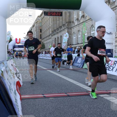 07.09.2025 - BARMER Alsterlauf Strokosch-Dieckow http://msf.ph/oto/8722176 07.09.2025 09:58:20 Ziel 2377, 2678, 4262, 4523, 4704, 4888, 4920, 5075, 5079, 5324, 5366, 5629, 5697, 5842, 5843, 5864, 5901, 6135, 6238, 8099 meine-sportfotos.de