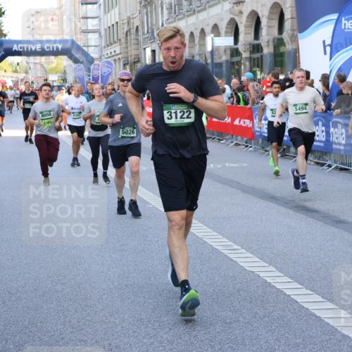 07.09.2025 - BARMER Alsterlauf Strokosch-Dieckow http://msf.ph/oto/8722181 07.09.2025 09:55:24 Ziel 2188, 2345, 2734, 2737, 3494, 3578, 3622, 3629, 3827, 3949, 4169, 4646, 4677, 4886, 4894, 5412, 5430, 5675, 5693, 5860, 5903, 6330, 8033 meine-sportfotos.de