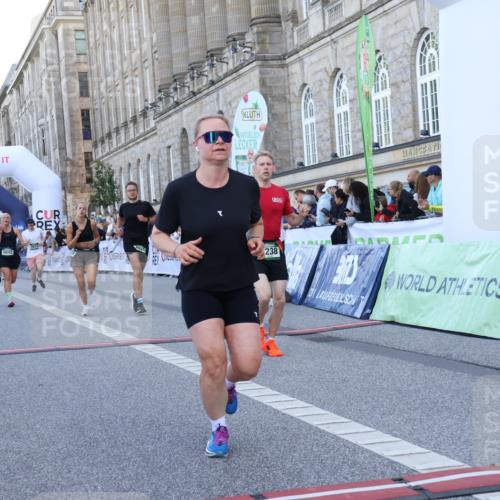 07.09.2025 - BARMER Alsterlauf Strokosch-Dieckow http://msf.ph/oto/8722186 07.09.2025 09:58:24 Ziel 2377, 2672, 3055, 4523, 4701, 4704, 4888, 4920, 5075, 5079, 5366, 5629, 5697, 5842, 5843, 5864, 5901, 6074, 6135, 6238 meine-sportfotos.de