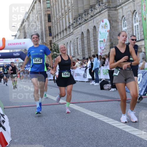 07.09.2025 - BARMER Alsterlauf Strokosch-Dieckow http://msf.ph/oto/8722195 07.09.2025 09:58:27 Ziel 2377, 2672, 3055, 4012, 4701, 4723, 4888, 4920, 5366, 5384, 5697, 5842, 5843, 5901, 6074, 6238, 6324 meine-sportfotos.de