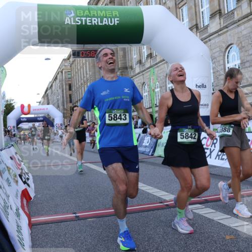 07.09.2025 - BARMER Alsterlauf Strokosch-Dieckow http://msf.ph/oto/8722202 07.09.2025 09:58:29 Ziel 2672, 3055, 4012, 4701, 4723, 4888, 4920, 5384, 5690, 5842, 5843, 6074, 6238, 6324, 8052 meine-sportfotos.de