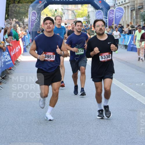 07.09.2025 - BARMER Alsterlauf Strokosch-Dieckow http://msf.ph/oto/8722209 07.09.2025 09:55:15 Ziel 2029, 2188, 2345, 2445, 2616, 2734, 2737, 2800, 3211, 3242, 3298, 3494, 3578, 3629, 3827, 3831, 4169, 4646, 4657, 4677, 4839, 4886, 5350, 5412, 5675, 5691, 5713, 5903, 6330, 8033, 8129, 8309 meine-sportfotos.de