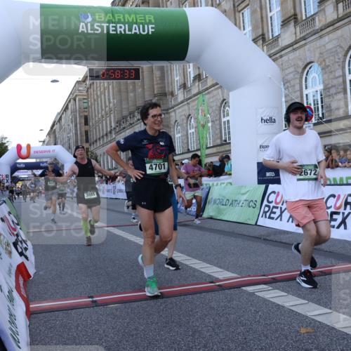 07.09.2025 - BARMER Alsterlauf Strokosch-Dieckow http://msf.ph/oto/8722210 07.09.2025 09:58:31 Ziel 2672, 3055, 4012, 4618, 4701, 4723, 4888, 4920, 5384, 5690, 5842, 5843, 6014, 6074, 6324, 8052, 8091, 8439 meine-sportfotos.de