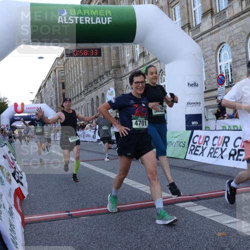 07.09.2025 - BARMER Alsterlauf Strokosch-Dieckow http://msf.ph/oto/8722211 07.09.2025 09:58:32 Ziel 2257, 2670, 2672, 3055, 4012, 4618, 4701, 4723, 4888, 5384, 5690, 5842, 5843, 6014, 6074, 6324, 8052, 8091, 8439 meine-sportfotos.de