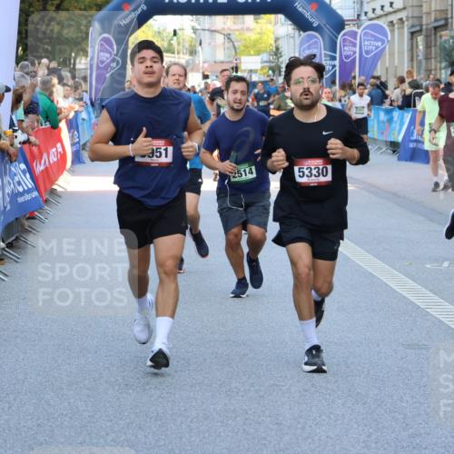 07.09.2025 - BARMER Alsterlauf Strokosch-Dieckow http://msf.ph/oto/8722215 07.09.2025 09:55:15 Ziel 2029, 2188, 2345, 2445, 2616, 2734, 2737, 2800, 3211, 3242, 3298, 3494, 3578, 3629, 3827, 3831, 4169, 4646, 4657, 4677, 4839, 4886, 5350, 5412, 5675, 5691, 5713, 5903, 6330, 8033, 8129, 8309 meine-sportfotos.de