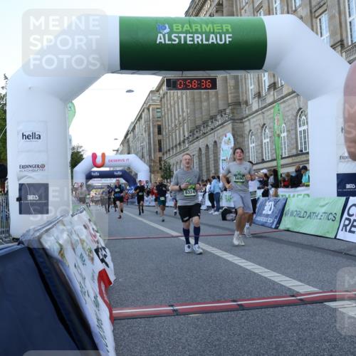 07.09.2025 - BARMER Alsterlauf Strokosch-Dieckow http://msf.ph/oto/8722221 07.09.2025 09:58:35 Ziel 2257, 2670, 3055, 4012, 4618, 4712, 4723, 4752, 5196, 5384, 5690, 6014, 6023, 6324, 8052, 8091, 8439 meine-sportfotos.de