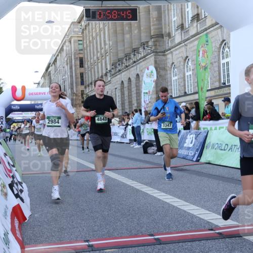 07.09.2025 - BARMER Alsterlauf Strokosch-Dieckow http://msf.ph/oto/8722245 07.09.2025 09:58:44 Ziel 2257, 2670, 2740, 2984, 3207, 3347, 4006, 4229, 4283, 4712, 4752, 4843, 4873, 4900, 5196, 5260, 5567, 5685, 5929, 5930, 5981, 6023, 8042 meine-sportfotos.de