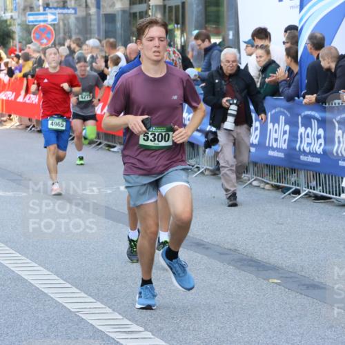 07.09.2025 - BARMER Alsterlauf Strokosch-Dieckow http://msf.ph/oto/8722254 07.09.2025 09:55:10 Ziel 2029, 2188, 2345, 2374, 2445, 2616, 2737, 2800, 3211, 3242, 3298, 3831, 3961, 4646, 4657, 4677, 4839, 5011, 5350, 5675, 5691, 5713, 5903, 8129, 8159, 8309 meine-sportfotos.de
