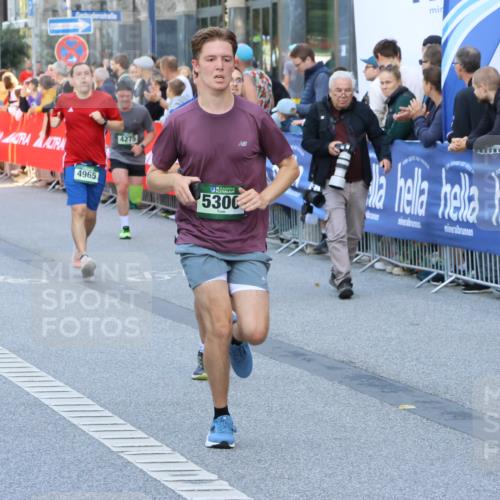 07.09.2025 - BARMER Alsterlauf Strokosch-Dieckow http://msf.ph/oto/8722257 07.09.2025 09:55:10 Ziel 2029, 2188, 2345, 2374, 2445, 2616, 2737, 2800, 3211, 3242, 3298, 3831, 3961, 4646, 4657, 4677, 4839, 5011, 5350, 5675, 5691, 5713, 5903, 8129, 8159, 8309 meine-sportfotos.de