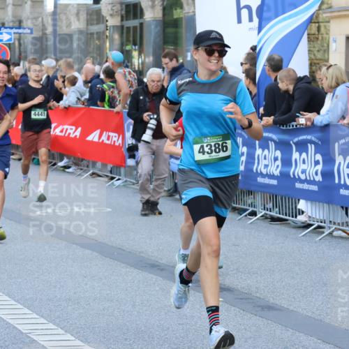 07.09.2025 - BARMER Alsterlauf Strokosch-Dieckow http://msf.ph/oto/8722270 07.09.2025 09:55:09 Ziel 2029, 2374, 2445, 2569, 2616, 2737, 2800, 3211, 3242, 3298, 3831, 3961, 4646, 4657, 4677, 4839, 4887, 5011, 5350, 5494, 5675, 5691, 5713, 5903, 8129, 8159, 8263, 8309 meine-sportfotos.de