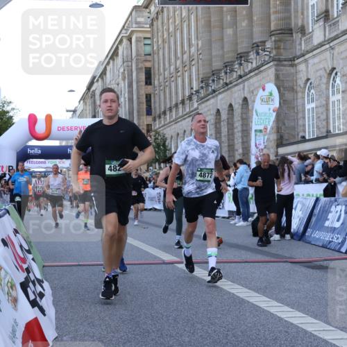 07.09.2025 - BARMER Alsterlauf Strokosch-Dieckow http://msf.ph/oto/8722282 07.09.2025 09:58:56 Ziel 2210, 2375, 2483, 2729, 2730, 2740, 3040, 3207, 3266, 3479, 3704, 3813, 4119, 4135, 4423, 4558, 4559, 4828, 4872, 5147, 5793, 5929, 5930, 5981, 6001, 8334 meine-sportfotos.de