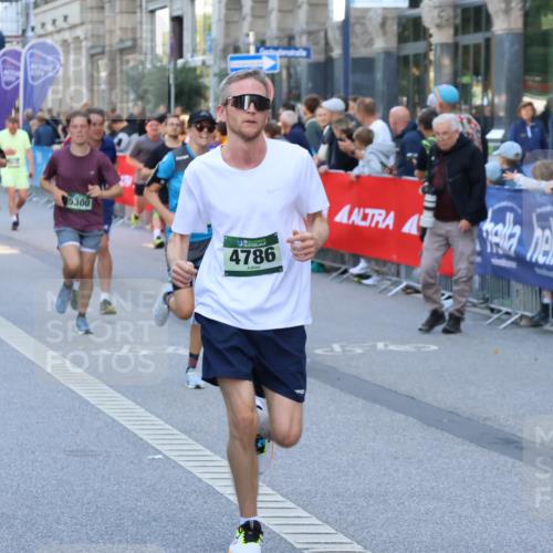 07.09.2025 - BARMER Alsterlauf Strokosch-Dieckow http://msf.ph/oto/8722292 07.09.2025 09:55:07 Ziel 2029, 2374, 2445, 2569, 2616, 2737, 2800, 3211, 3242, 3298, 3831, 3961, 4657, 4677, 4839, 4887, 5011, 5350, 5494, 5675, 5691, 5713, 8129, 8159, 8263, 8309 meine-sportfotos.de