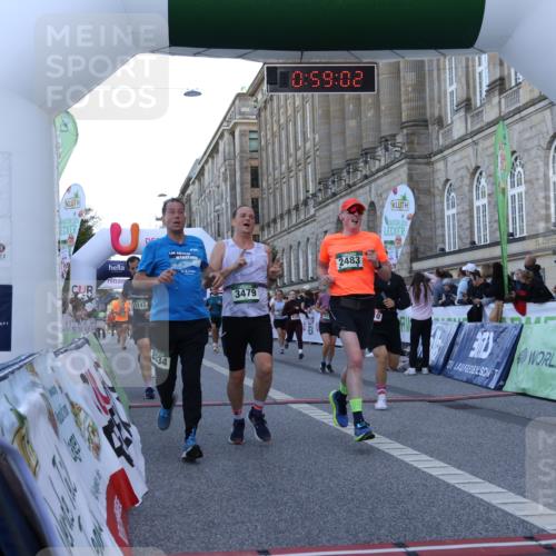 07.09.2025 - BARMER Alsterlauf Strokosch-Dieckow http://msf.ph/oto/8722294 07.09.2025 09:59:00 Ziel 2210, 2375, 2483, 2762, 2803, 3040, 3050, 3266, 3479, 3704, 4119, 4135, 4219, 4423, 4558, 4559, 4698, 4828, 4872, 5147, 5955, 6340, 8334, 8387, 8388 meine-sportfotos.de