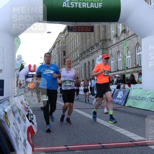 07.09.2025 - BARMER Alsterlauf Strokosch-Dieckow http://msf.ph/oto/8722296 07.09.2025 09:59:00 Ziel 2210, 2375, 2483, 2762, 2803, 3040, 3050, 3266, 3479, 3704, 4119, 4135, 4219, 4423, 4558, 4559, 4698, 4828, 4872, 5147, 5955, 6340, 8334, 8387, 8388 meine-sportfotos.de