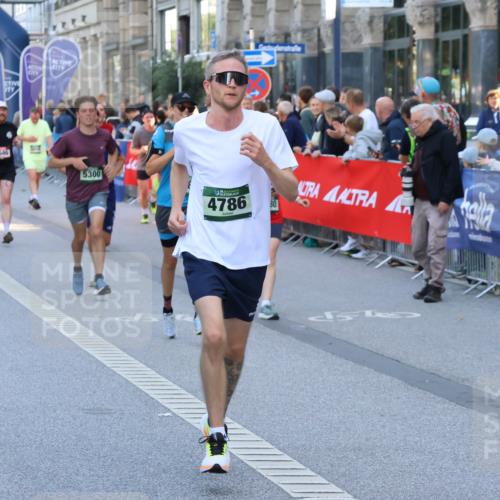 07.09.2025 - BARMER Alsterlauf Strokosch-Dieckow http://msf.ph/oto/8722301 07.09.2025 09:55:06 Ziel 2029, 2374, 2419, 2445, 2516, 2569, 2616, 2800, 3211, 3242, 3298, 3831, 3961, 4657, 4839, 4887, 5011, 5350, 5494, 5675, 5691, 5713, 8050, 8129, 8159, 8263, 8309, 8407 meine-sportfotos.de