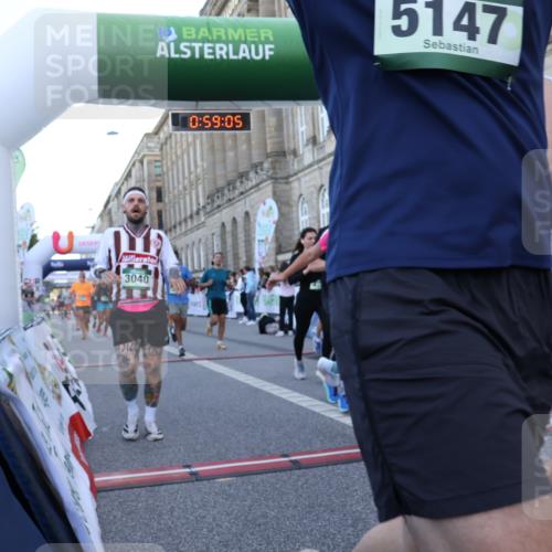 07.09.2025 - BARMER Alsterlauf Strokosch-Dieckow http://msf.ph/oto/8722306 07.09.2025 09:59:03 Ziel 2210, 2375, 2483, 2640, 2762, 2803, 2988, 3040, 3050, 3266, 3479, 3593, 3631, 3704, 4119, 4135, 4219, 4227, 4242, 4558, 4559, 4698, 5147, 5882, 5955, 6340, 8334, 8387, 8388 meine-sportfotos.de