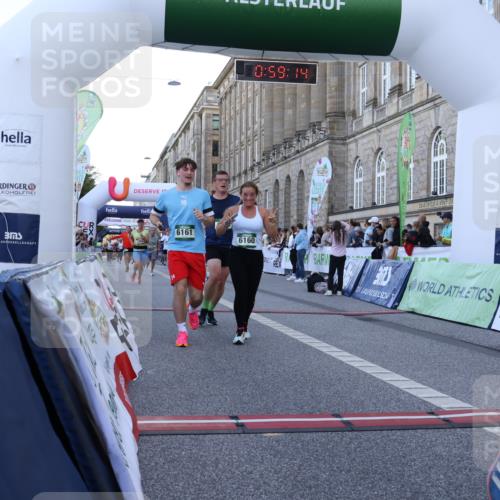 07.09.2025 - BARMER Alsterlauf Strokosch-Dieckow http://msf.ph/oto/8722331 07.09.2025 09:59:12 Ziel 2297, 2640, 2762, 2867, 2988, 3394, 3593, 3631, 3666, 4219, 4227, 4242, 4940, 4972, 5174, 5498, 5548, 5723, 5834, 5882, 6160, 6161, 8239 meine-sportfotos.de