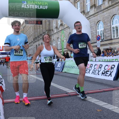 07.09.2025 - BARMER Alsterlauf Strokosch-Dieckow http://msf.ph/oto/8722337 07.09.2025 09:59:14 Ziel 2297, 2786, 2867, 2988, 3394, 3482, 3593, 3631, 3666, 4227, 4242, 4940, 4972, 5174, 5498, 5548, 5723, 5834, 6160, 6161, 8239 meine-sportfotos.de