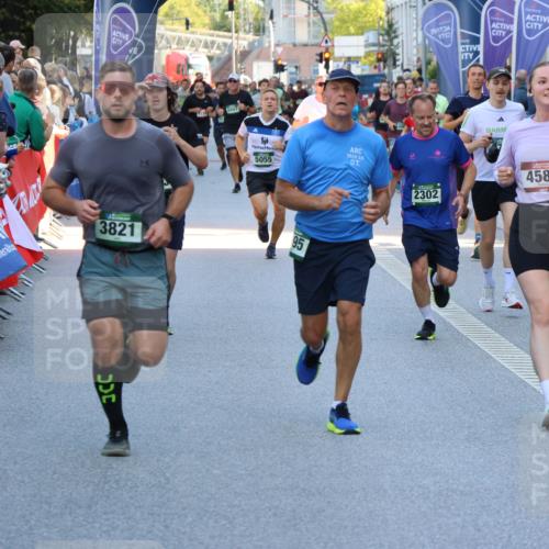 07.09.2025 - BARMER Alsterlauf Strokosch-Dieckow http://msf.ph/oto/8722338 07.09.2025 09:54:57 Ziel 2374, 2419, 2516, 2569, 2800, 3048, 3122, 3242, 3298, 3831, 3961, 4436, 4657, 4839, 4887, 5011, 5026, 5321, 5494, 5535, 5549, 5691, 5713, 5949, 8050, 8095, 8159, 8263, 8407 meine-sportfotos.de