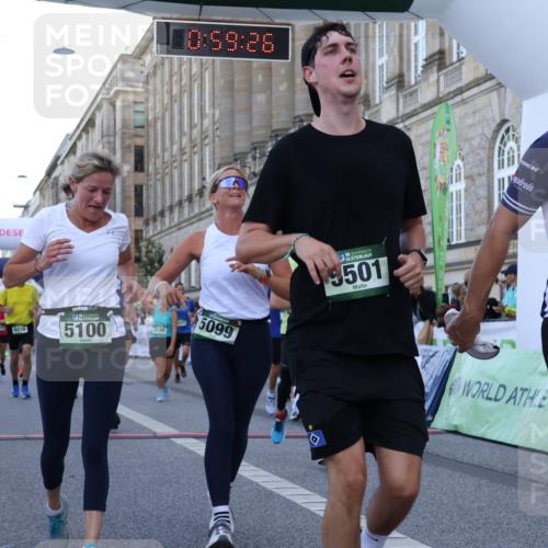 07.09.2025 - BARMER Alsterlauf Strokosch-Dieckow http://msf.ph/oto/8722362 07.09.2025 09:59:24 Ziel 2055, 2786, 2808, 3081, 3252, 3414, 3482, 3492, 4183, 4188, 4225, 4226, 4290, 4299, 4801, 5016, 5099, 5100, 5211, 5335, 5501, 5518, 5838, 6157, 8117 meine-sportfotos.de