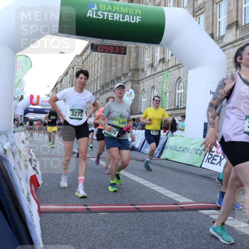 07.09.2025 - BARMER Alsterlauf Strokosch-Dieckow http://msf.ph/oto/8722384 07.09.2025 09:59:36 Ziel 2193, 2270, 2303, 2612, 2993, 3075, 3081, 3222, 3277, 3667, 3709, 3710, 3899, 3909, 4123, 4241, 4700, 5106, 5313, 5552, 5667, 5819, 5996, 6064, 6157, 6189, 6326 meine-sportfotos.de