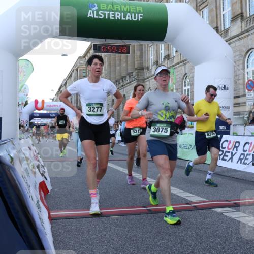 07.09.2025 - BARMER Alsterlauf Strokosch-Dieckow http://msf.ph/oto/8722385 07.09.2025 09:59:36 Ziel 2193, 2270, 2303, 2612, 2993, 3075, 3081, 3222, 3277, 3667, 3709, 3710, 3899, 3909, 4123, 4241, 4700, 5106, 5313, 5552, 5667, 5819, 5996, 6064, 6157, 6189, 6326 meine-sportfotos.de