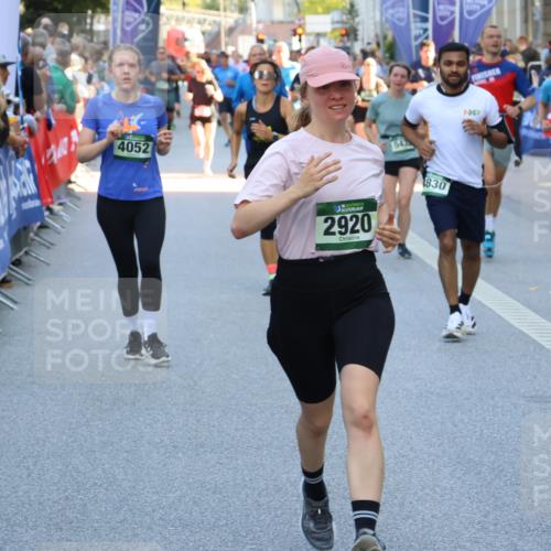 07.09.2025 - BARMER Alsterlauf Strokosch-Dieckow http://msf.ph/oto/8722390 07.09.2025 09:54:43 Ziel 2302, 2514, 2751, 3115, 3122, 3646, 3662, 3951, 4014, 4275, 4386, 4436, 4441, 4786, 4965, 4980, 5055, 5300, 5321, 5330, 5549, 5607, 5949, 6062, 6079, 6143, 6215, 8016 meine-sportfotos.de