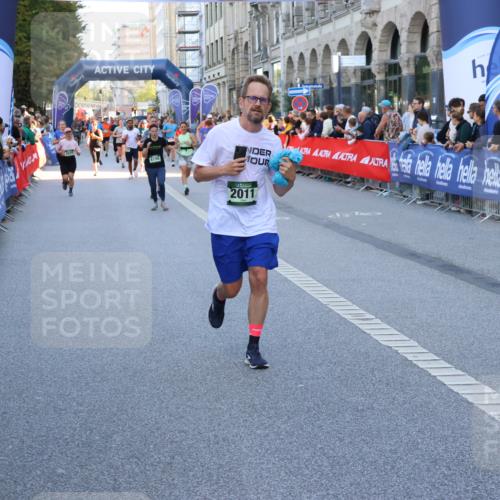 07.09.2025 - BARMER Alsterlauf Strokosch-Dieckow http://msf.ph/oto/8722413 07.09.2025 09:54:37 Ziel 2302, 2514, 2751, 3115, 3646, 3662, 3951, 4014, 4275, 4386, 4441, 4580, 4786, 4965, 4980, 5055, 5195, 5300, 5321, 5330, 5398, 5462, 5607, 6062, 6079, 6143, 6215, 8016, 8303 meine-sportfotos.de