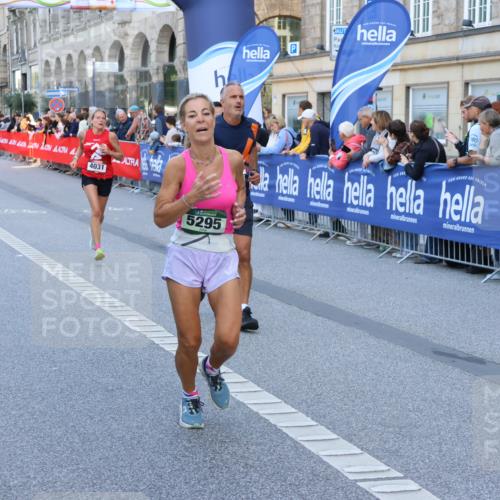 07.09.2025 - BARMER Alsterlauf Strokosch-Dieckow http://msf.ph/oto/8722418 07.09.2025 09:54:35 Ziel 2302, 2751, 2924, 3115, 3464, 3646, 3662, 3821, 3951, 4014, 4386, 4441, 4580, 4786, 4965, 4980, 5055, 5195, 5300, 5330, 5398, 5462, 5607, 6062, 6079, 6106, 6143, 6215, 6248, 8016, 8303 meine-sportfotos.de